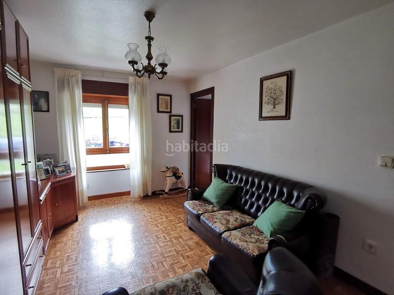 Foto bcc26a70-ed44-4d00-9a35-03f41db21d87. Terreno residencial en barrio hoz 37 en Nueva Ciudad Torrelavega
