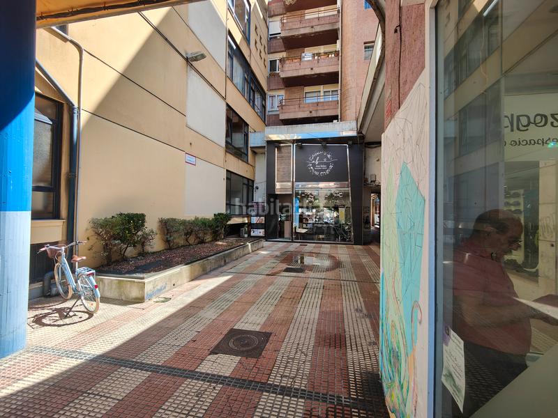 Foto 19409073-00c3-4b84-83fd-fd2341705010. Lloguer local comercial a bulevar luciano demetrio herrero 9 a Torrelavega