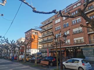 Pis a Avenida españa 13