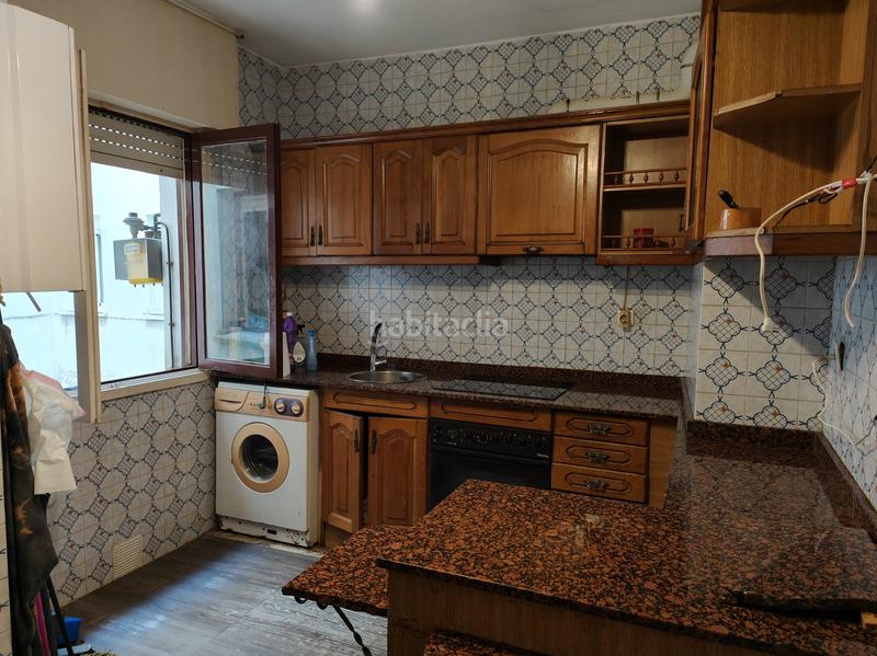 Foto 10ed1e5e-75b8-40a7-95d8-cc863c38cc67. Appartement dans calle julián ceballos 8 dans Centro Torrelavega