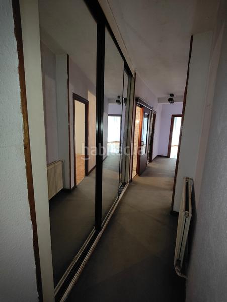 Foto 9c48f979-ec05-4e63-94d5-f2b8f5e8c1d2. Appartement dans calle julián ceballos 8 dans Centro Torrelavega
