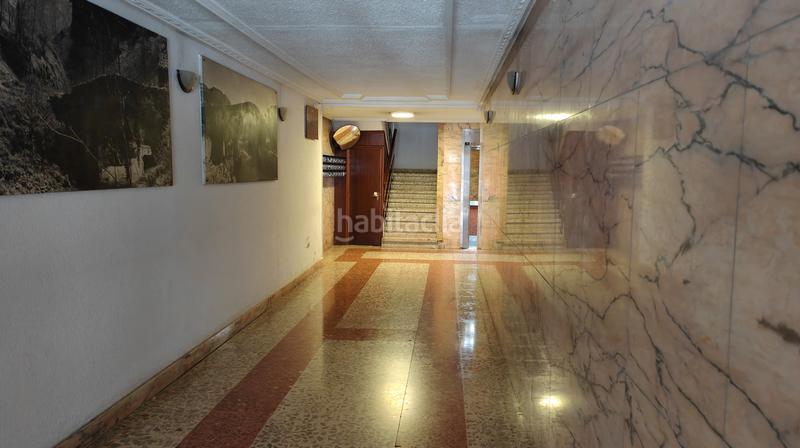 Foto 842982d9-2ac0-47db-ac40-72be34480bd9. Flat in calle julián ceballos 8 in Centro Torrelavega