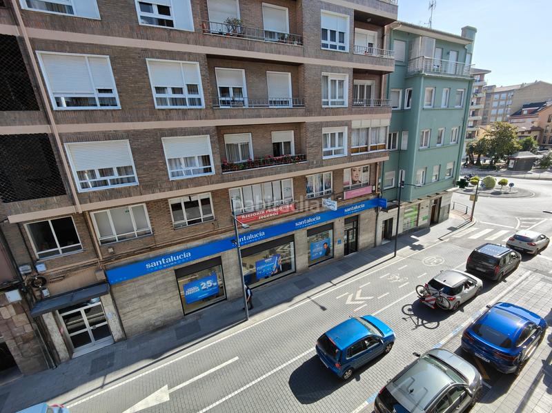 Foto 0f39d504-4d0d-45ad-8b23-84a533501e19. Pis a calle julián ceballos 8 a Centro Torrelavega