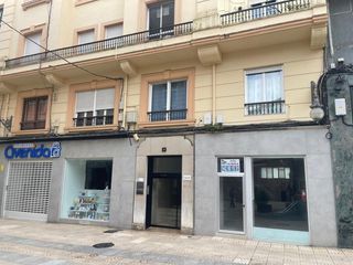 Lloguer Local Comercial a Calle serafín escalante 10