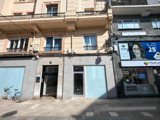 Location Local commercial à Calle serafín escalante 10