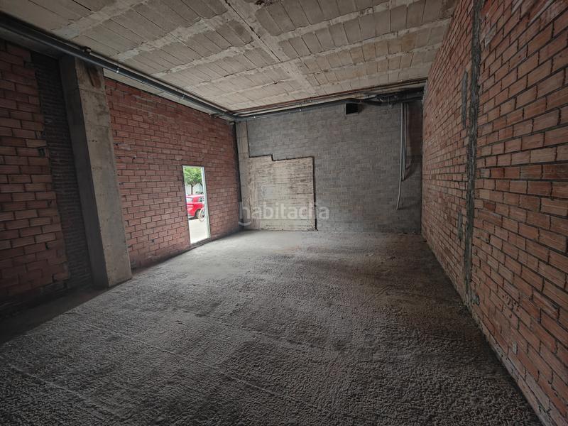 Foto a21f3462-558d-4a47-be72-d76cdc219ff4. Location local commercial dans avenida de palencia 9 dans Torrelavega