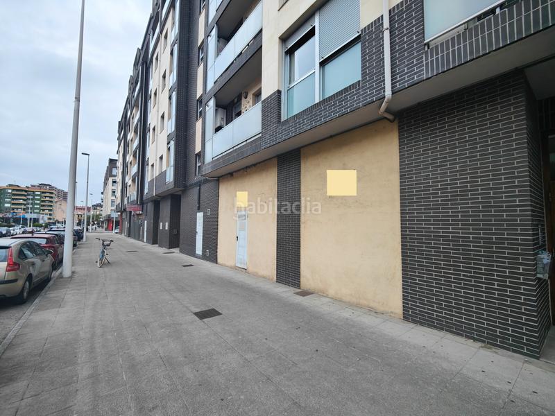 Foto c1c99f31-71f4-4455-9e25-970609e59478. Location local commercial dans avenida de palencia 9 dans Torrelavega
