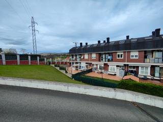 Zweistöckige Wohnung  Barrio quijas 99a