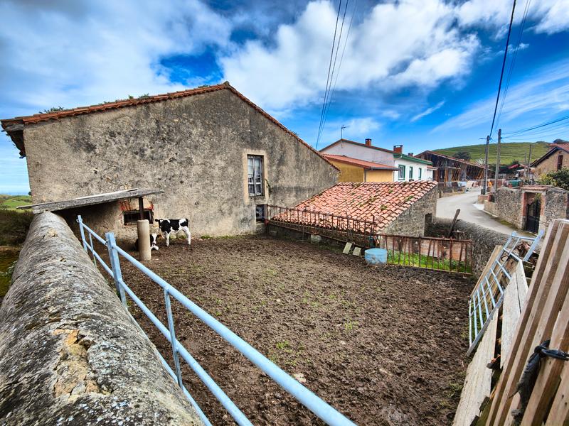 Foto 206f4a07-b4d8-4571-8fd6-3855991c50b7. Mas dans barrio yuso 10 dans Santillana del Mar