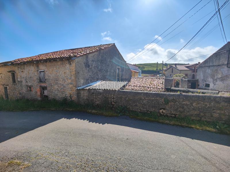 Foto b79f5a1d-6e86-4df0-ba60-d9afd4c83df3. Mas dans barrio yuso 10 dans Santillana del Mar