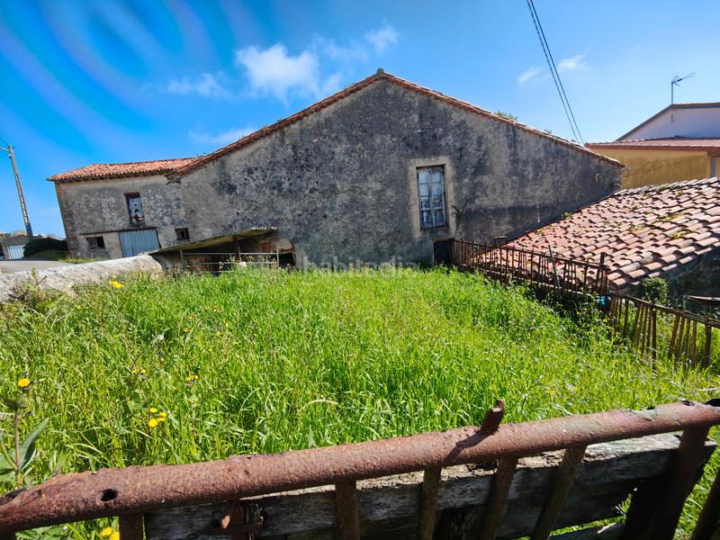 Foto b9c3cee9-21a7-444c-8efb-cf02d8167e68. Masía en barrio yuso 10 en Santillana del Mar