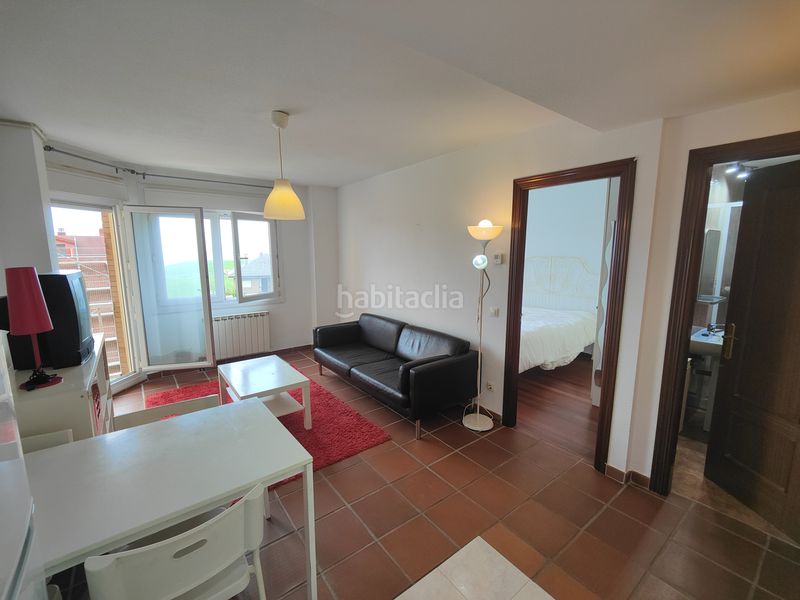 Foto 4eb8101f-7797-43b4-80bc-4ca8a98b96ba. Apartamento en calle del junco 14 en Suances