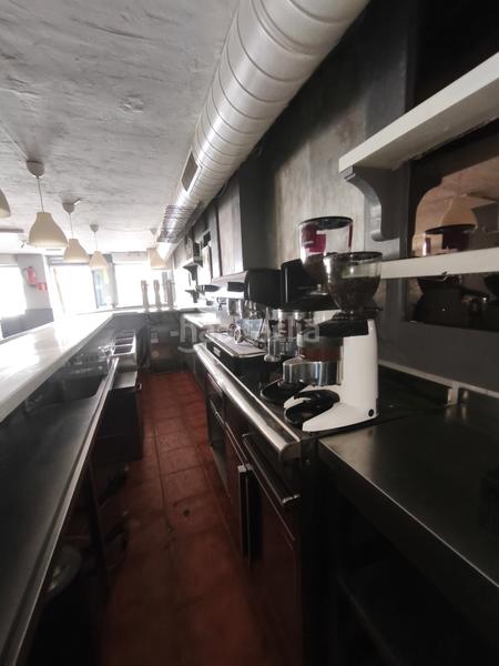 Foto ab61b400-b953-47c6-adc1-55e8366b84b6. Local comercial a Cuatro Caminos Santander