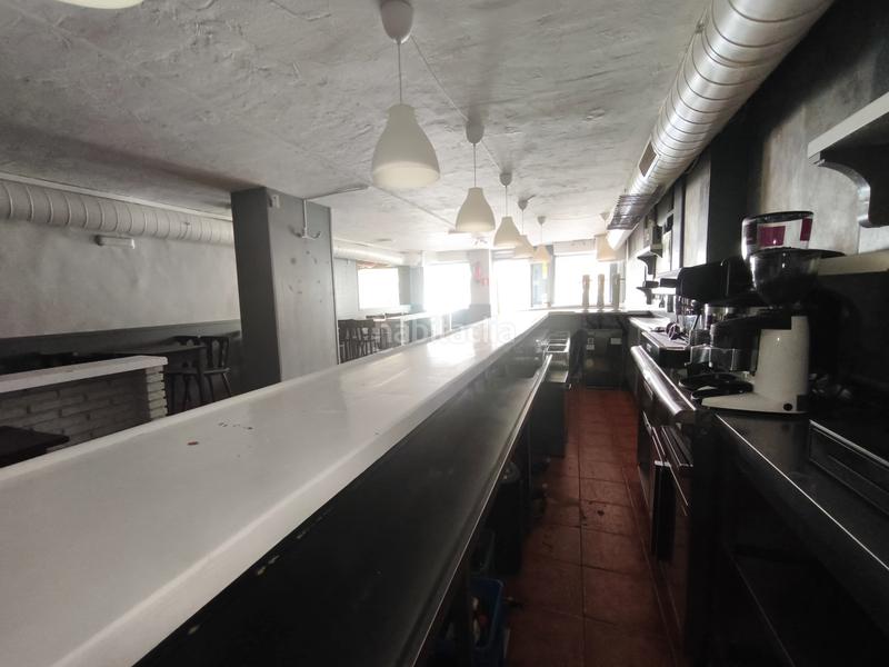 Foto bc46944c-1b37-4c4c-abee-af6fbe36c92a. Local comercial a Cuatro Caminos Santander