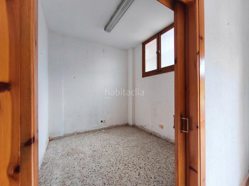 Foto 6182545c-56a6-41f7-a4c8-d0694cff3a3a. Local comercial a Alisal - San Román Santander
