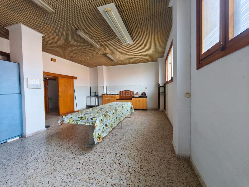 Foto baf87e12-c18f-49e9-a10d-44d89ceac617. Local comercial a Alisal - San Román Santander
