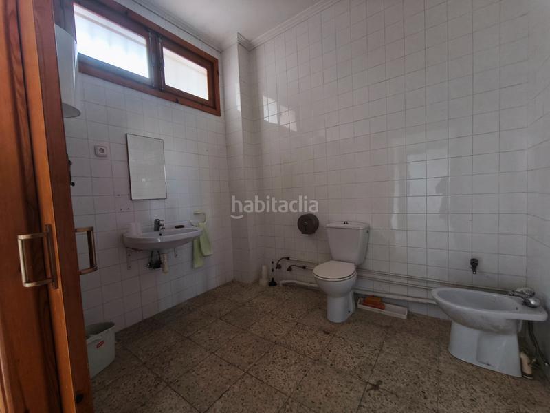 Foto e275e465-e9ba-4316-8a48-627d8bbe2897. Local comercial a Alisal - San Román Santander