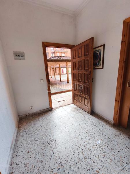 Foto f7348dfc-9e54-4b7e-a139-a8e891538f32. Local comercial a Alisal - San Román Santander