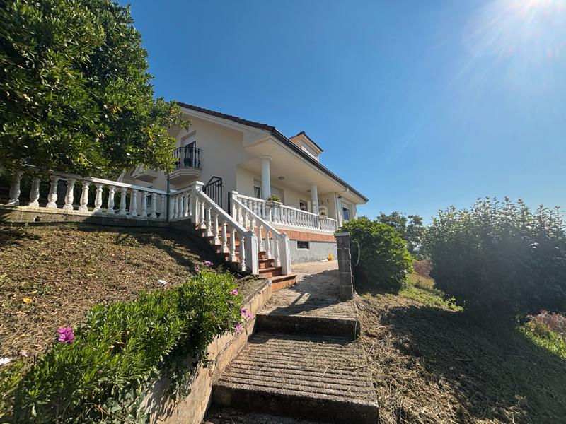 Foto 8043a755-e7d4-464a-a4c0-68874a8420e8. Chalet avec chauffage parking dans Parbayón Piélagos