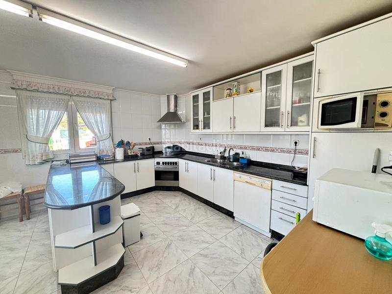 Foto af3ec475-8c5e-4079-9798-3a9ea4bd9e43. Chalet avec chauffage parking dans Parbayón Piélagos