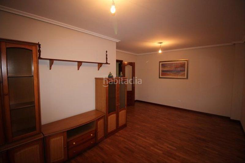 Foto c5f3b5a0-7c0b-4630-9500-f0f19ea80882. Alquiler piso en Monte Santander