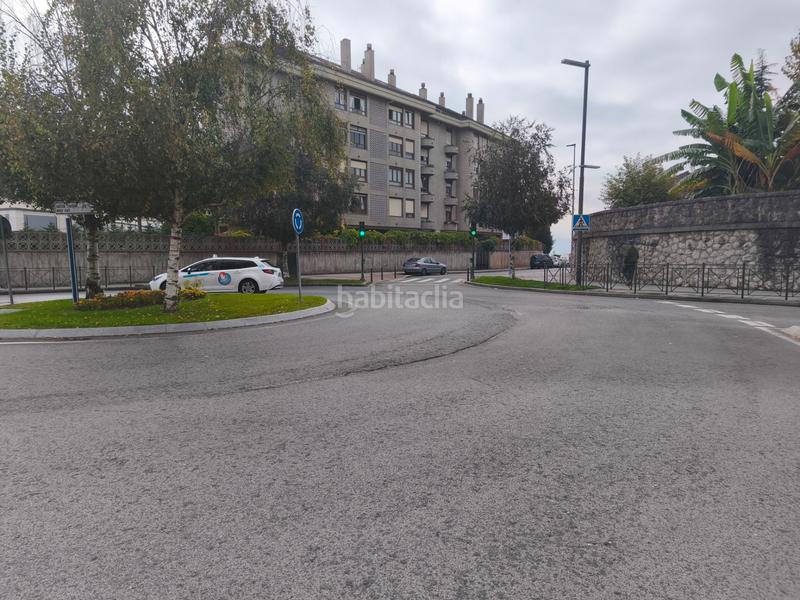 Foto 19f418aa-eefa-44e3-a1a7-e02b927d5b5c. Local comercial en Los Castros Santander