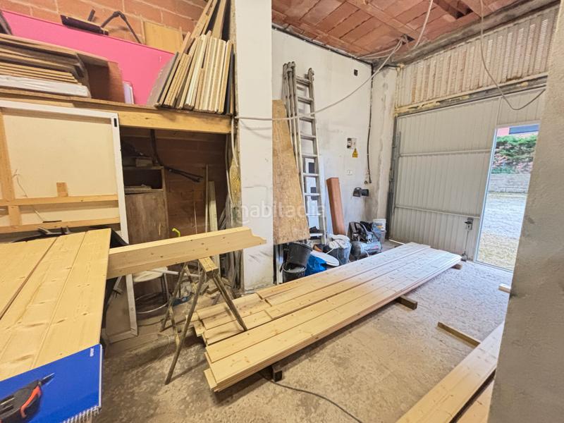 Foto f6e946d8-a024-447f-b6e0-821b359627e2. Local comercial a Los Castros Santander