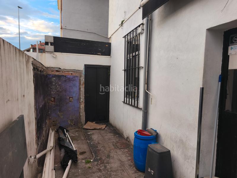 Foto 68e699ec-ac3f-48fd-ae10-b72829e704d3. Local comercial a Alisal - San Román Santander