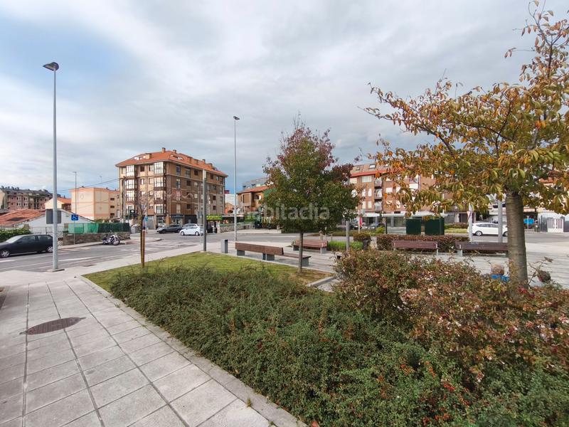 Foto b928d58a-f1da-4459-853b-69f1371925fa. Local commercial dans Alisal - San Román Santander