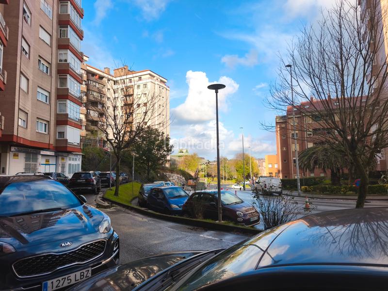 Foto ec775665-49c1-431a-8432-efbbc6a62dcd. Local comercial en Los Castros Santander