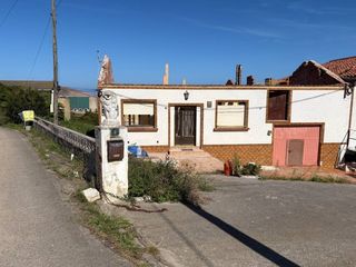 Casa aparellada a Suances