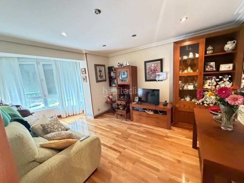 Foto 4e12c8d1-5309-4fa8-9f9a-d2c91ace546e. Pis amb calefacció a Los Castros Santander