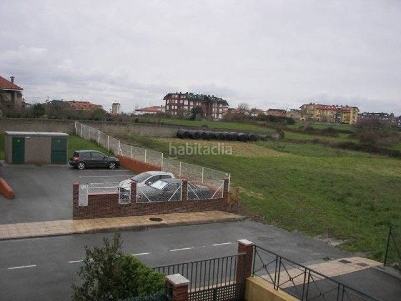 Foto cc03f49c-1349-4f29-aaed-b0ca57ffdf58. Pis amb calefacció aparcament a Suances