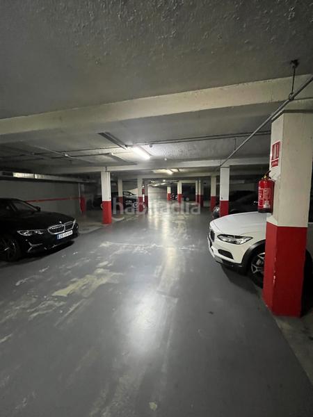 Foto eeecdf7b-e7ce-4800-9beb-a5d9eac80927. Parking coche en El Parque - Zapatón Torrelavega