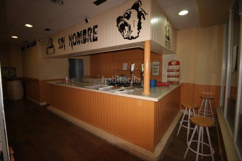 Foto d783b40a-8ceb-4c1a-bf2f-1ed3e226557d. Local comercial a Centro Torrelavega