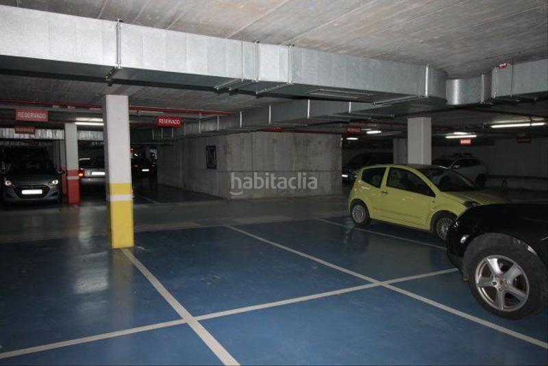 Foto 93eb0449-cc60-49b5-acc1-065ab28a121f. Parking coche en Centro Torrelavega
