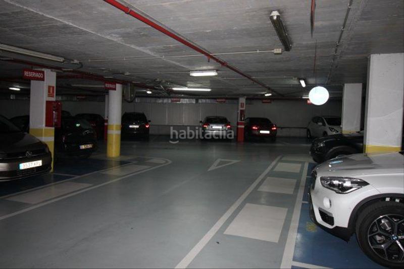 Foto c39aac07-b119-416f-a6c3-d396e1e1ebd5. Parking coche en Centro Torrelavega