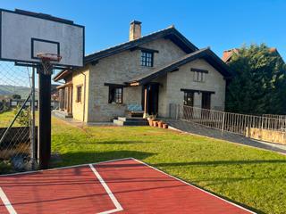 Chalet  Avenida la constitución