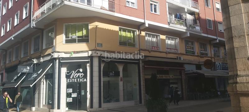 Foto a9993683-bd93-4447-a2ad-8da99f8cbcd1. Business premise in calle pablo garnica 1 in Centro Torrelavega