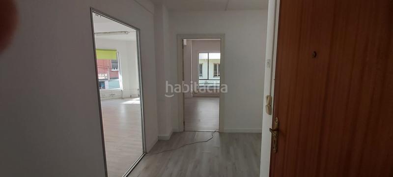 Foto 6939ecce-07ce-4080-9fd1-29633c20660f. Local commercial dans calle pablo garnica 1 dans Centro Torrelavega