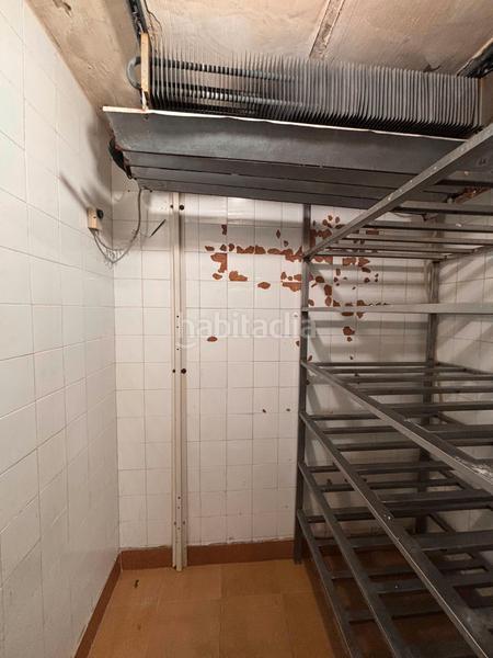 Foto 1948d4bc-bf80-4161-89fd-2d1486359352. Local comercial a Los Castros Santander