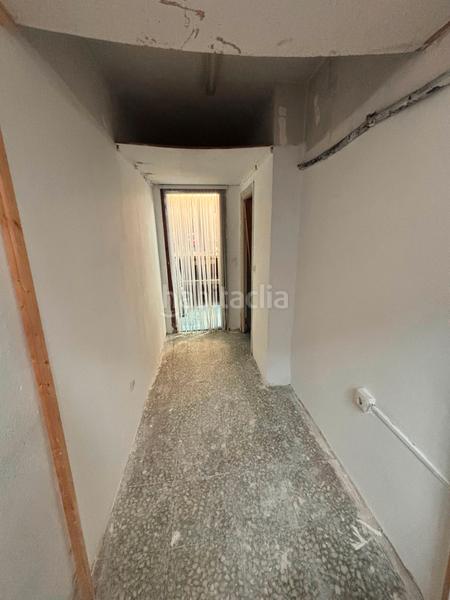 Foto 90118465-7950-4206-b022-6321dfbc9fba. Local comercial a Los Castros Santander