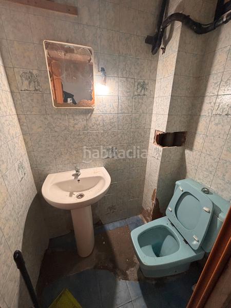 Foto fc35e918-e30f-400a-934e-f546ab7069b4. Local comercial a Los Castros Santander