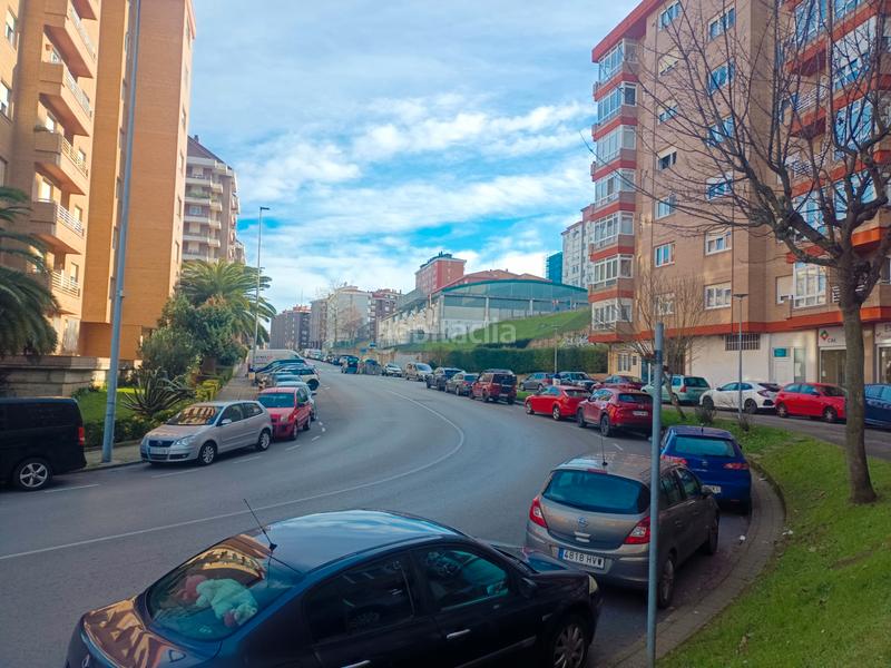 Foto 07cc6bbf-70cf-49ad-bb06-b0c6c0c02d37. Local comercial a Los Castros Santander
