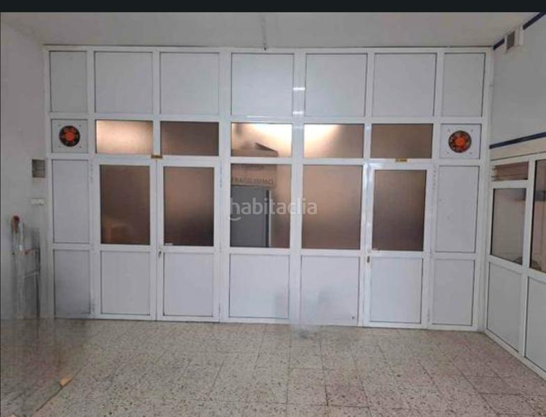 Foto 42a5c774-71f2-494e-8a69-bb6206d343c5. Local comercial a Los Castros Santander