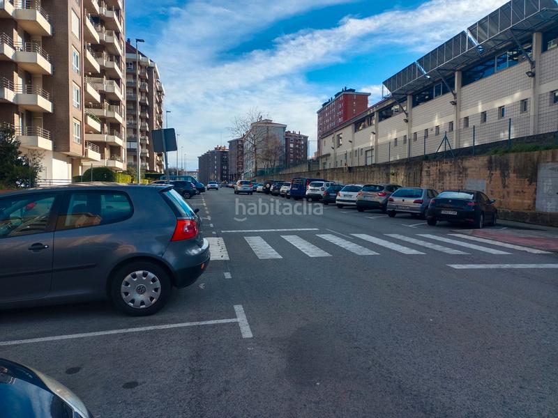 Foto 58f13b9d-be27-436c-ac50-a3f38202d674. Local comercial a Los Castros Santander