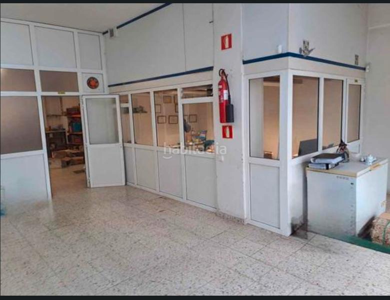 Foto 76a8100b-74d5-4c94-b013-3fcccee00c45. Local comercial a Los Castros Santander