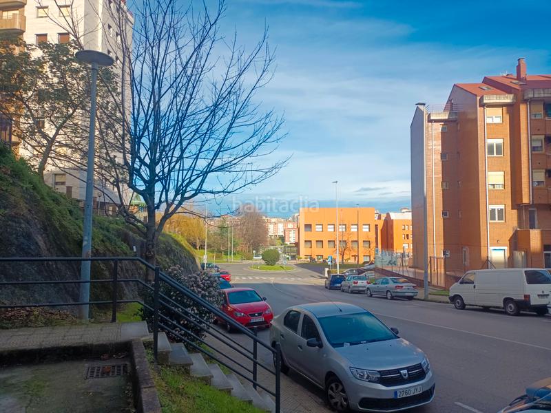 Foto d83aa9f8-e3a2-466e-92dd-56f9d41528d8. Local comercial a Los Castros Santander