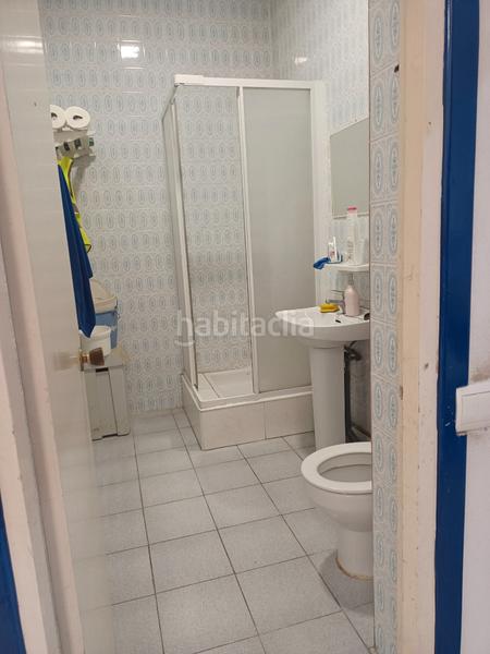 Foto fbf6fe4b-a80a-4e19-9d54-8eabee430192. Local comercial a Los Castros Santander