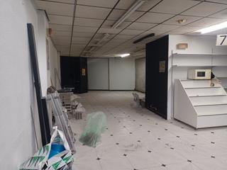 Local Comercial en Calle Albericia